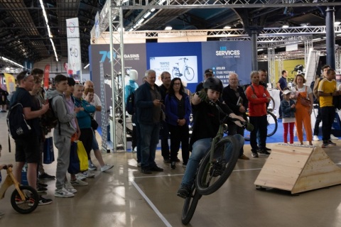 法国巴黎自行车展览会展会现场图片