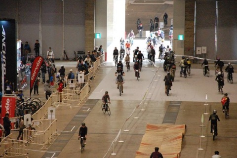 日本东京自行车展览会展会现场图片