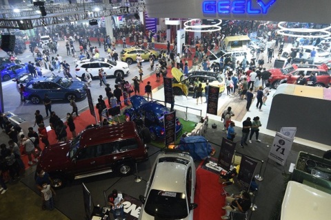 菲律宾马尼拉汽车、摩托车、卡车展览会展会现场图片