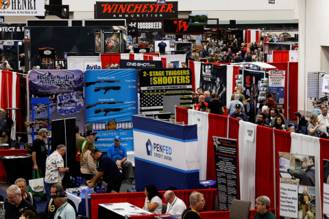 美国全国枪械、步枪年会和展览会展会现场图片