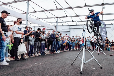 法国巴黎自行车展览会展会现场图片