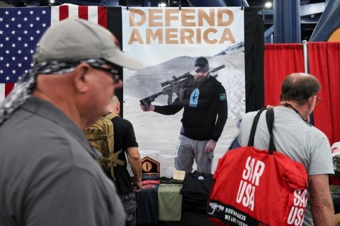 美国全国枪械、步枪年会和展览会展会现场图片