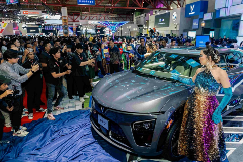 印尼国际汽车及摩托车展览会IIMS展会现场图片