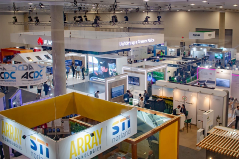 南非太阳能及储能展览会展会现场图片