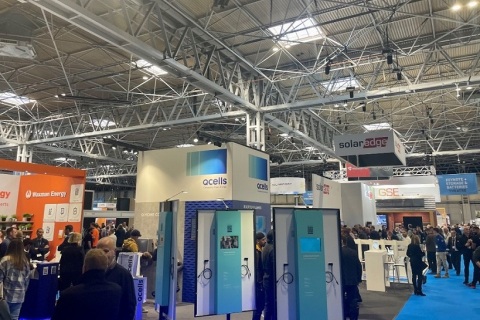 美国电动汽车展展会现场图片