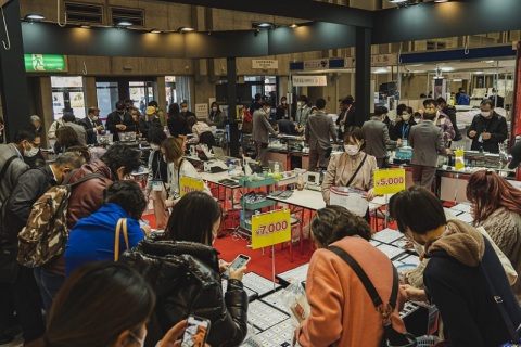 日本山梨珠宝展览会YJF展会现场图片