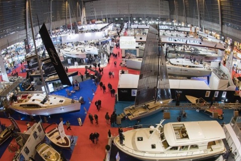 法国巴黎游艇及水上运动展览会展会现场图片