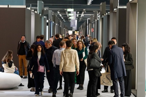 意大利米兰婚纱礼服展览会展会现场图片