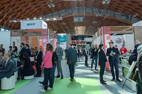 波兰太阳能光伏、风能及可再生能源展览会展会现场图片