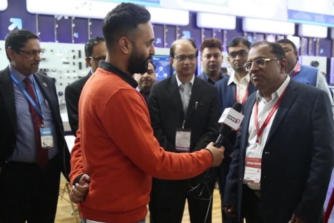 印度新德里摩托车展览会展会现场图片