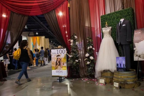 美国拉斯维加斯婚纱礼服展览会展会现场图片