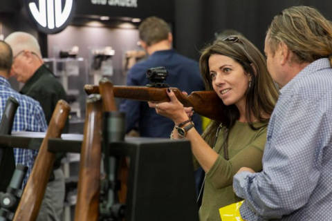 南非约翰内斯堡狩猎、枪械、刀具展览会展会现场图片