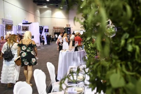 美国拉斯维加斯婚纱礼服展览会展会现场图片