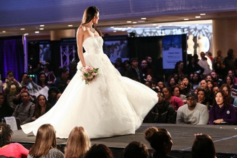 美国拉斯维加斯婚纱礼服展览会展会现场图片