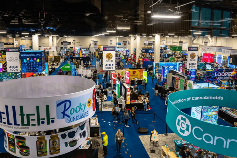 秘鲁大麻及电子烟展览会展会现场图片