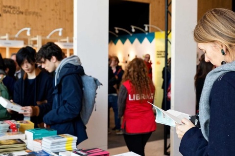 法国巴黎图书展览会展会现场图片