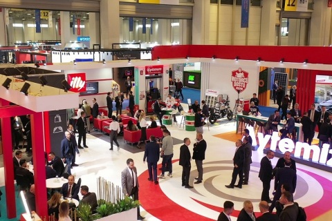 土耳其伊斯坦布尔石油天然气展览会展会现场图片