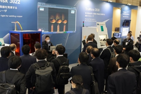 日本大阪缝制设备及纺织工业展览会展会现场图片