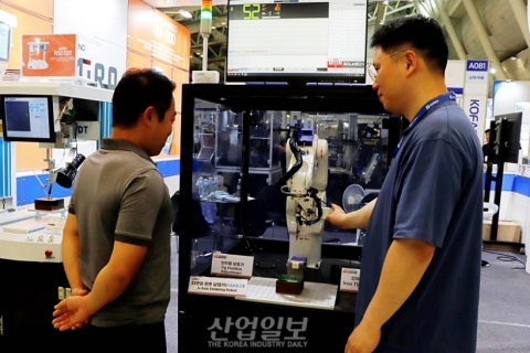 韩国昌原制造自动化技术展览会展会现场图片