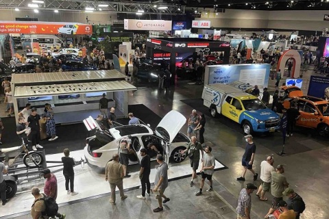 英国伦敦电动车及储能展览会展会现场图片