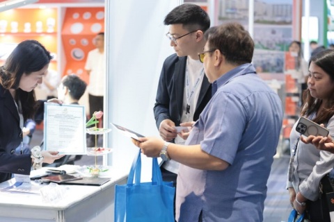 菲律宾电动汽车展展会现场图片