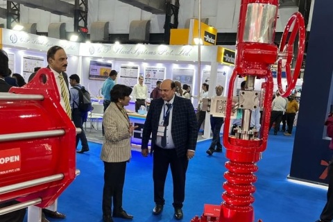 印度石油天然气及电力展览会展会现场图片