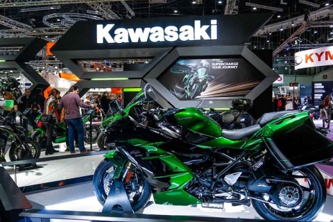 西班牙马德里摩托车及配件展览会展会现场图片