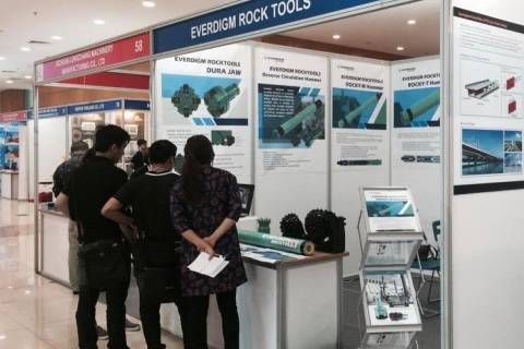 越南工程机械、商用车辆及配件展览会展会现场图片