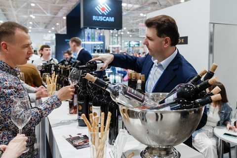 俄罗斯葡萄酒展览会展会现场图片