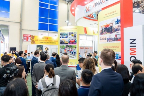 越南工程机械、商用车辆及配件展览会展会现场图片