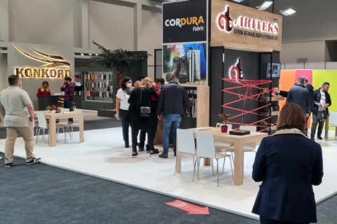 伊朗国际鞋类、鞋材、皮革及设备工业展展会现场图片