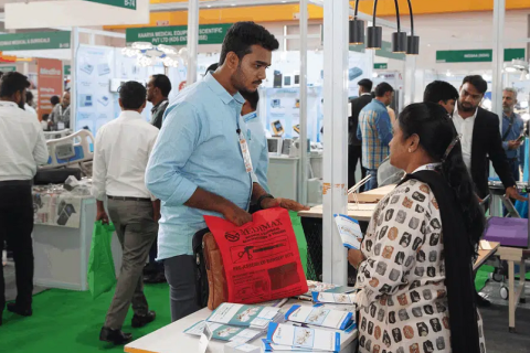 印度康复护理及养老用品展览会展会现场图片