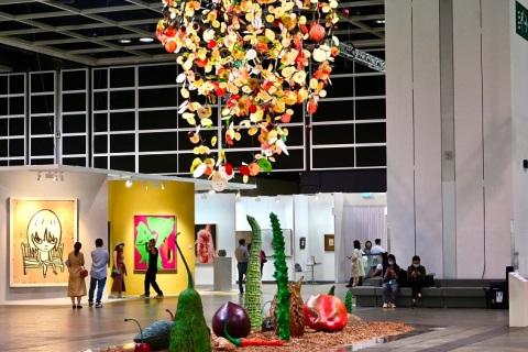 法国巴黎巴塞尔艺术展展会现场图片