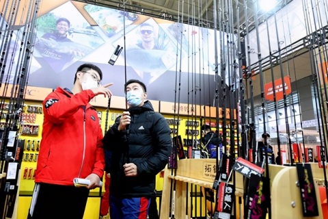 威海钓鱼用品、钓具、渔具展览会展会现场图片