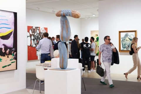 香港巴塞尔艺术展展会现场图片