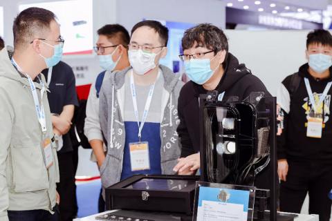 中国江苏昆山国际汽车灯具展览会展会现场图片