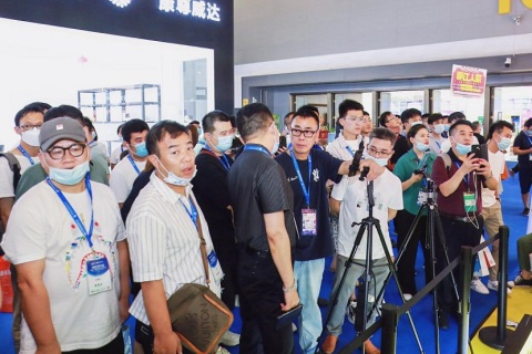 杭州全球新电商博览会展会现场图片