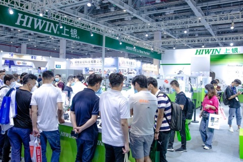 青岛国际机床展展会现场图片