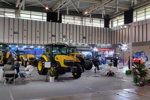 内蒙古呼和浩特农业机械展览会展会现场图片