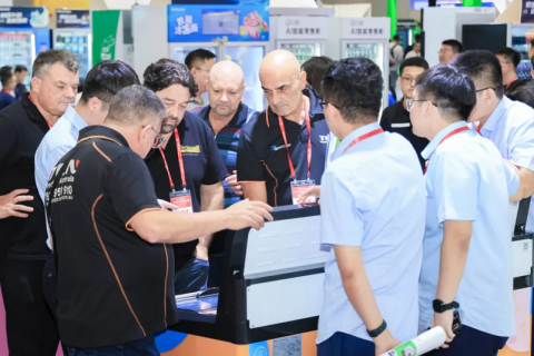 广州国际自助售货及智慧零售展展会现场图片