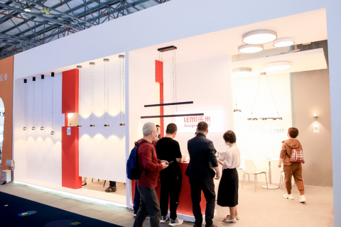 古镇灯饰生产设备原辅材料及配套服务展展会现场图片