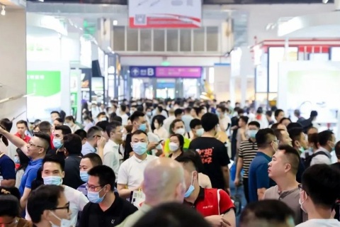 古镇灯饰生产设备原辅材料及配套服务展展会现场图片