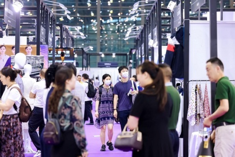 深圳职业装·团服展览会展会现场图片