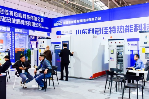 新疆暖通展览会展会现场图片