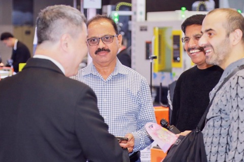 广州世界工业装备及材料供应链博览会展会现场图片