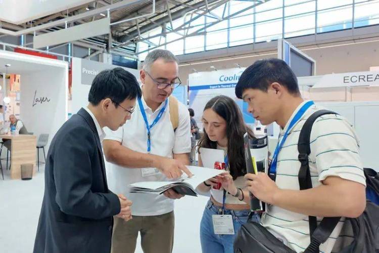 出海尖子生！华工激光亮相2025德国慕尼黑国际光博会