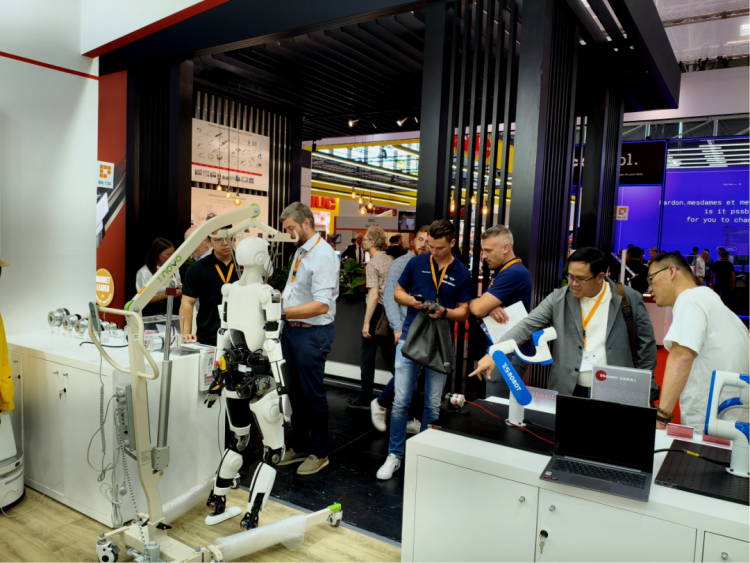 AUTOMATICA 2025 钛虎自研实力闪耀国际舞台