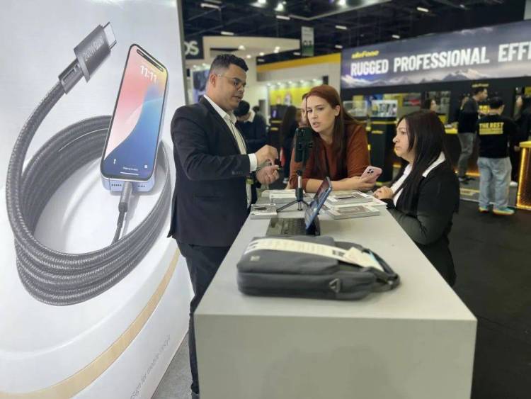 AI驱动未来生活！WiWU以创新科技闪耀2025巴西电子展