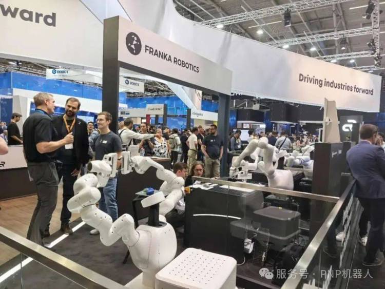 德国慕尼黑—PNP机器人成为Franka Robotics卓越战略伙伴，推动具身智能机器人全球生态
