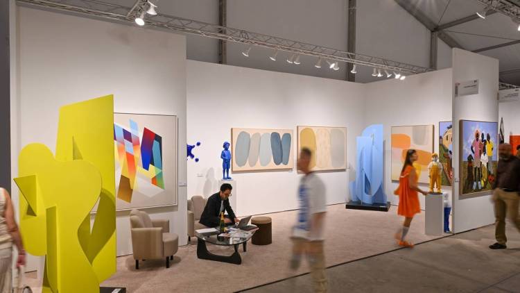 2025年美国迈阿密国际艺术展览会：新兴艺术家的国际舞台